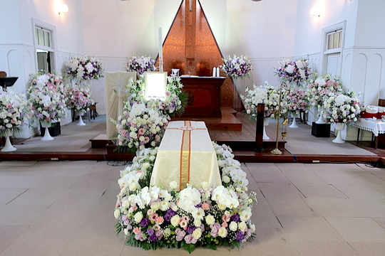 一般葬事例 東京でキリスト教葬儀 家族葬 社葬ならキリスト教葬儀社 栄光式典社